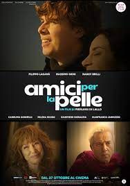 locandina del film AMICI PER LA PELLE (2022)