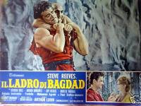 locandina del film IL LADRO DI BAGDAD (1961)