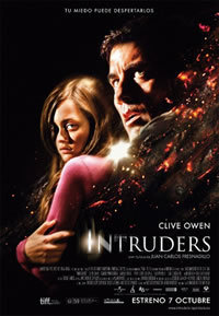 locandina del film INTRUDERS (2011)