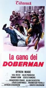 locandina del film LA GANG DEI DOBERMAN
