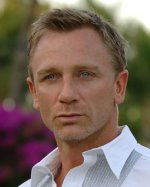 DANIEL CRAIG