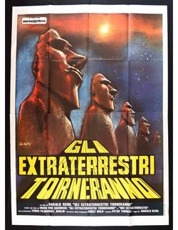 locandina del film GLI EXTRATERRESTRI TORNERANNO