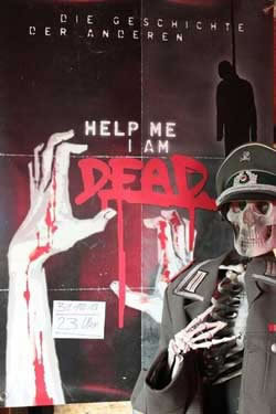locandina del film HELP ME I AM DEAD - DIE GESCHICHTE DER ANDEREN