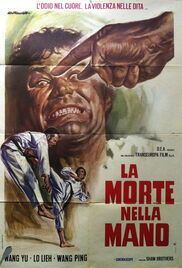 locandina del film LA MORTE NELLA MANO