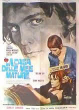 locandina del film LA CASA DELLE MELE MATURE