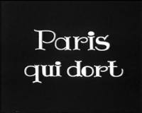 locandina del film PARIGI CHE DORME