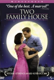 locandina del film TWO FAMILY HOUSE