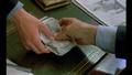 Immagine tratta dal film L'ARGENT