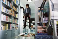 Immagine tratta dal film LAST LIFE IN THE UNIVERSE